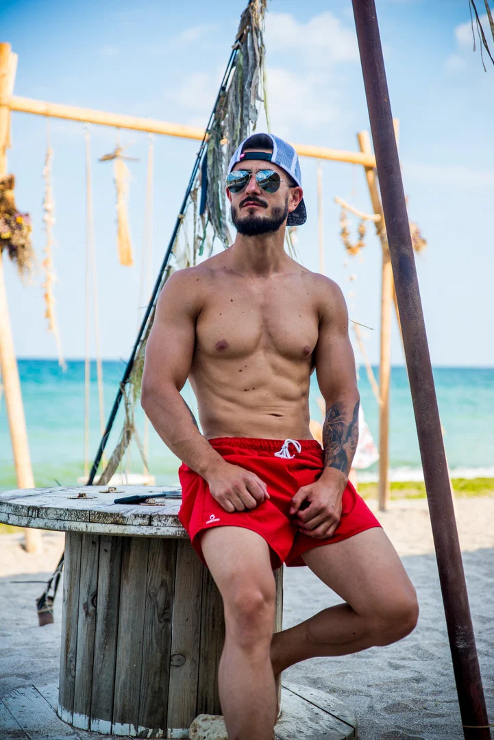 Ionut Tofan profile banner