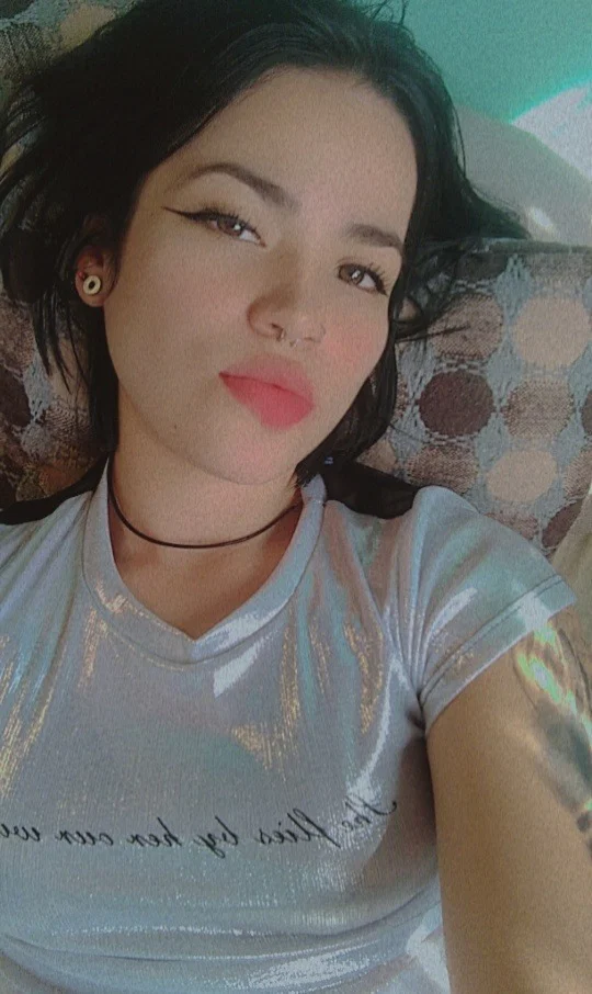 vanessa ceron's avatar