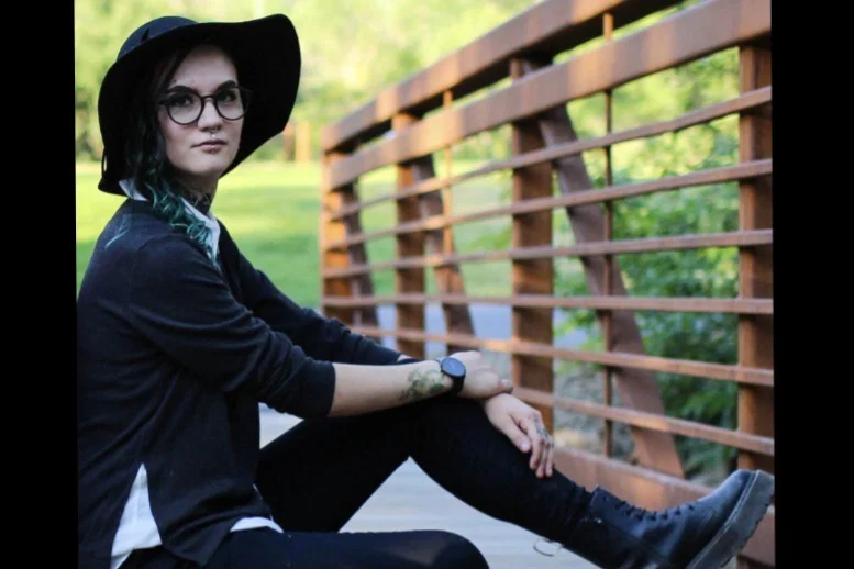 Scarlett Graves profile banner