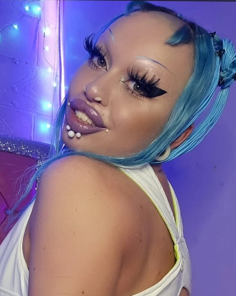 ALiEN DOLL's avatar