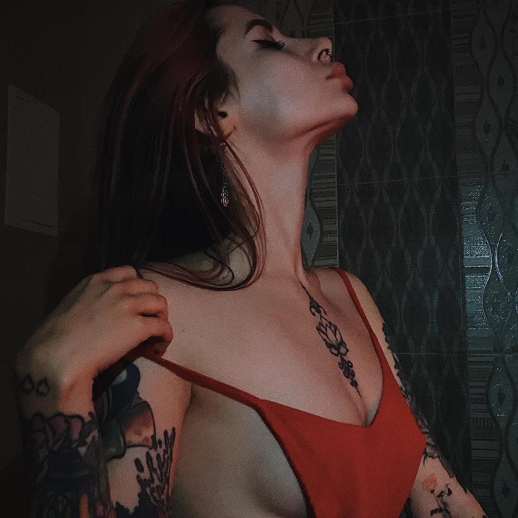 Tanya Lewis 18+ 🌶's avatar