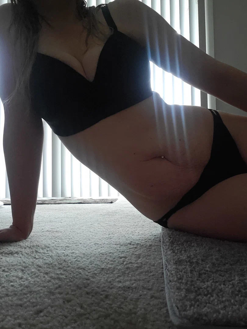 Lady_Charmaine profile banner