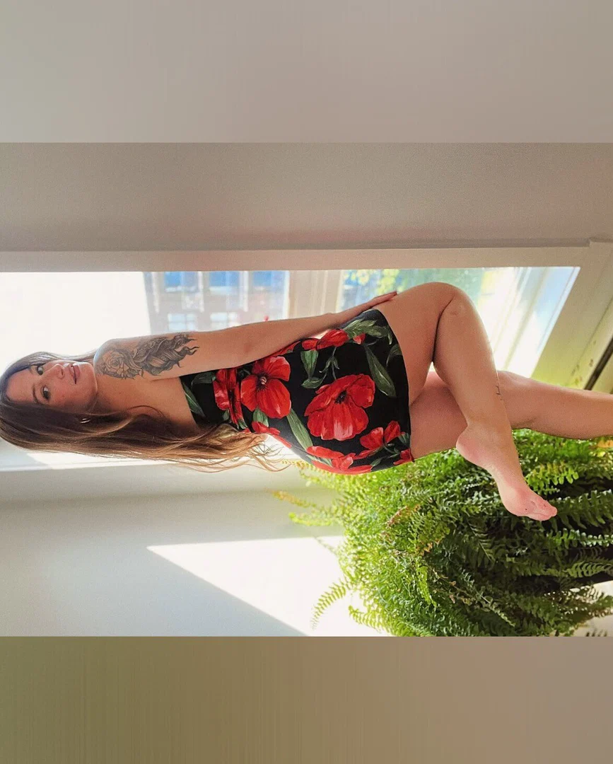 Mina Rayne FREE profile banner