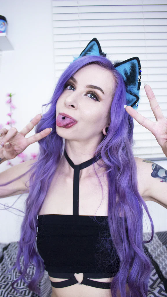 KinkyNyra's avatar