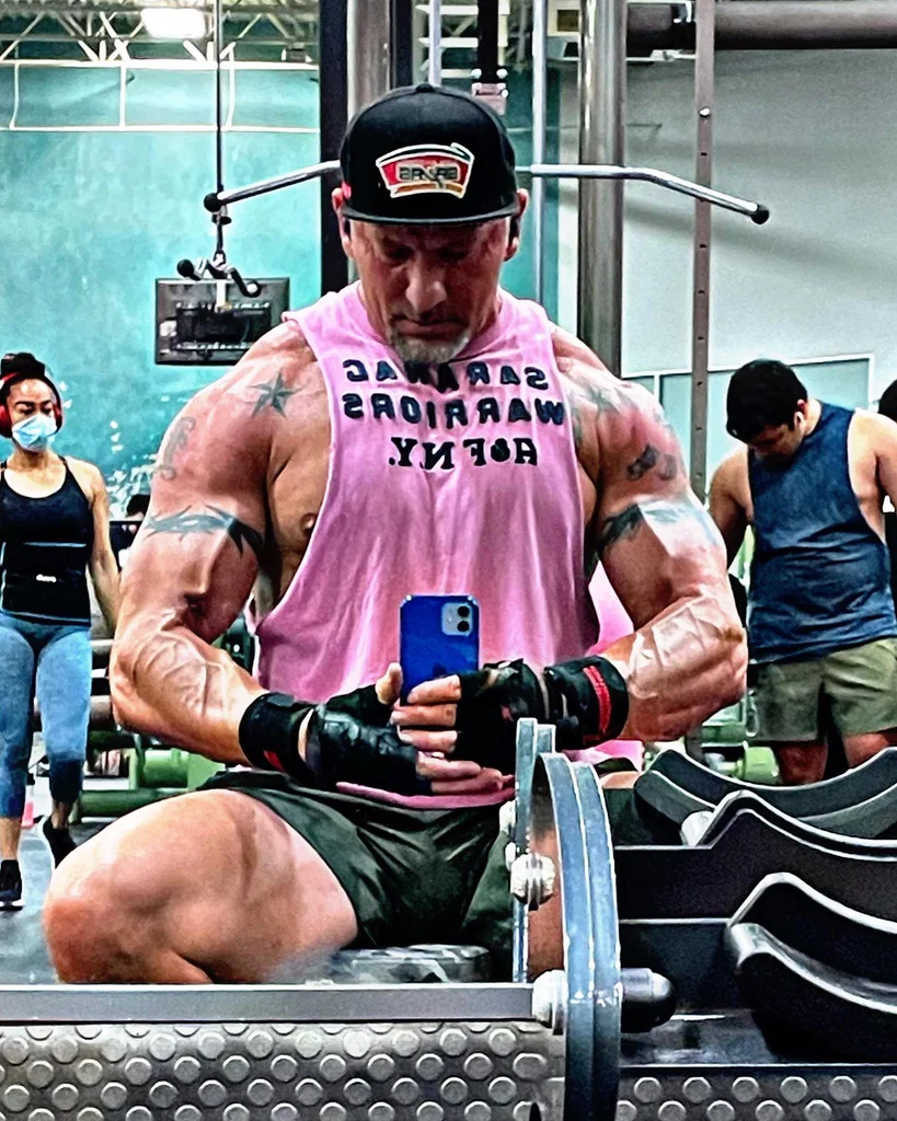 Eric78245's avatar