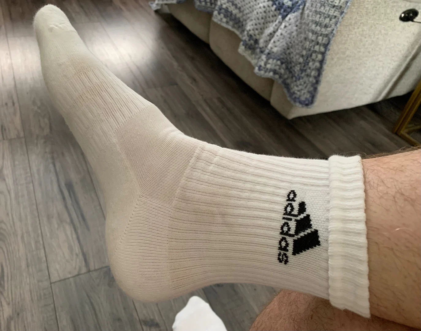 Feet r big profile banner