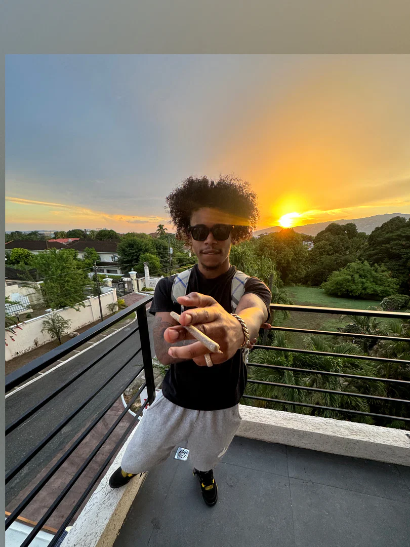 Lil D profile banner