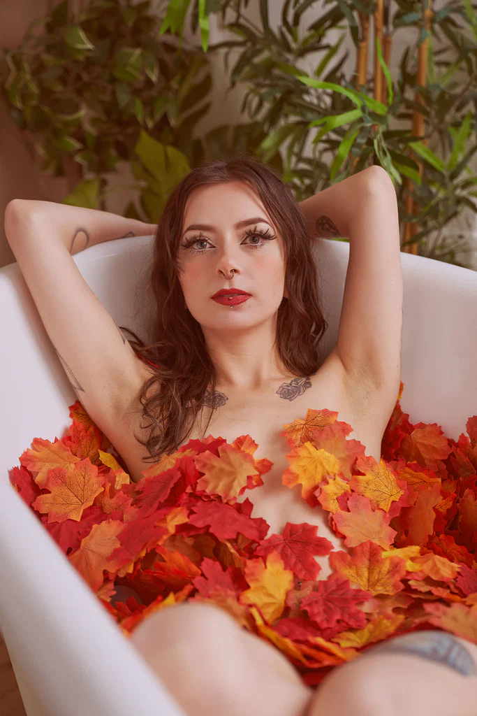 Lily Moonflower's avatar