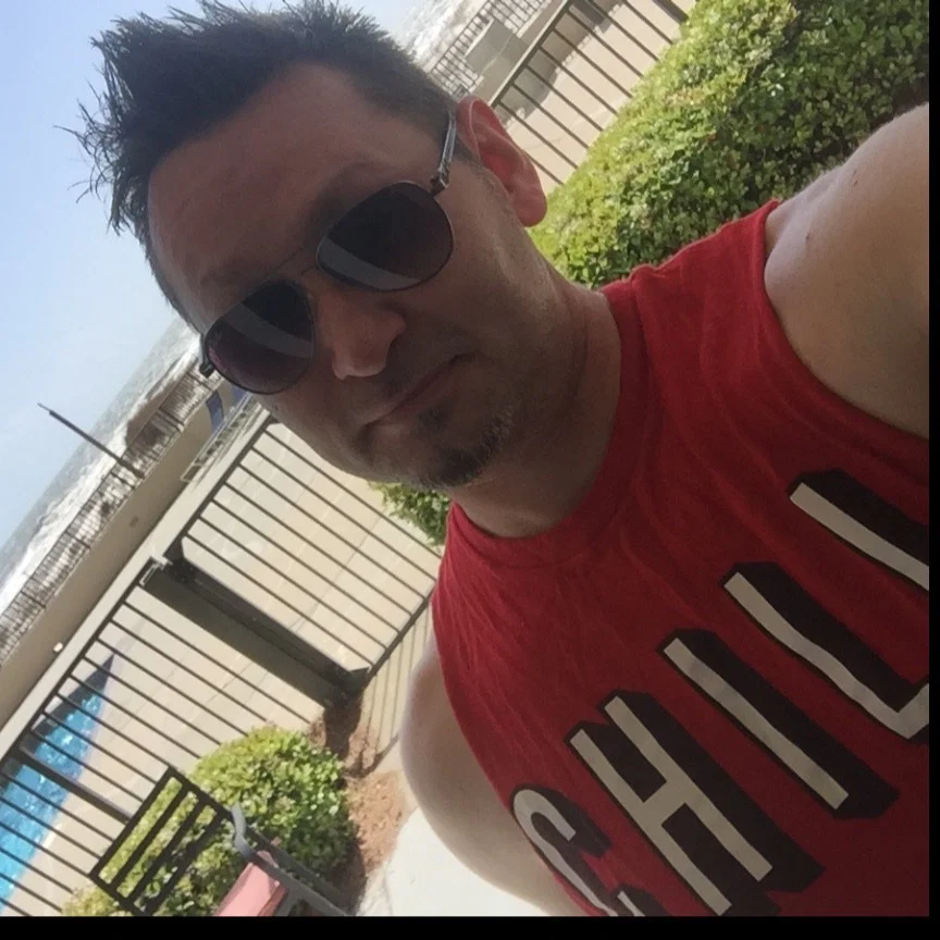 Chris W's avatar