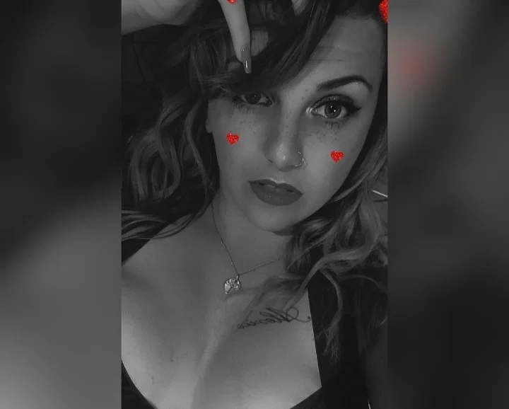 Holly_Maree