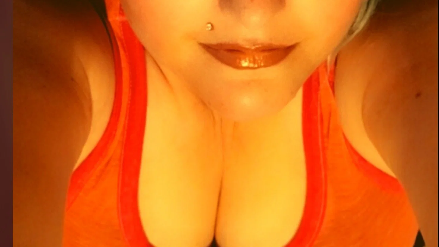 Lena Bays profile banner