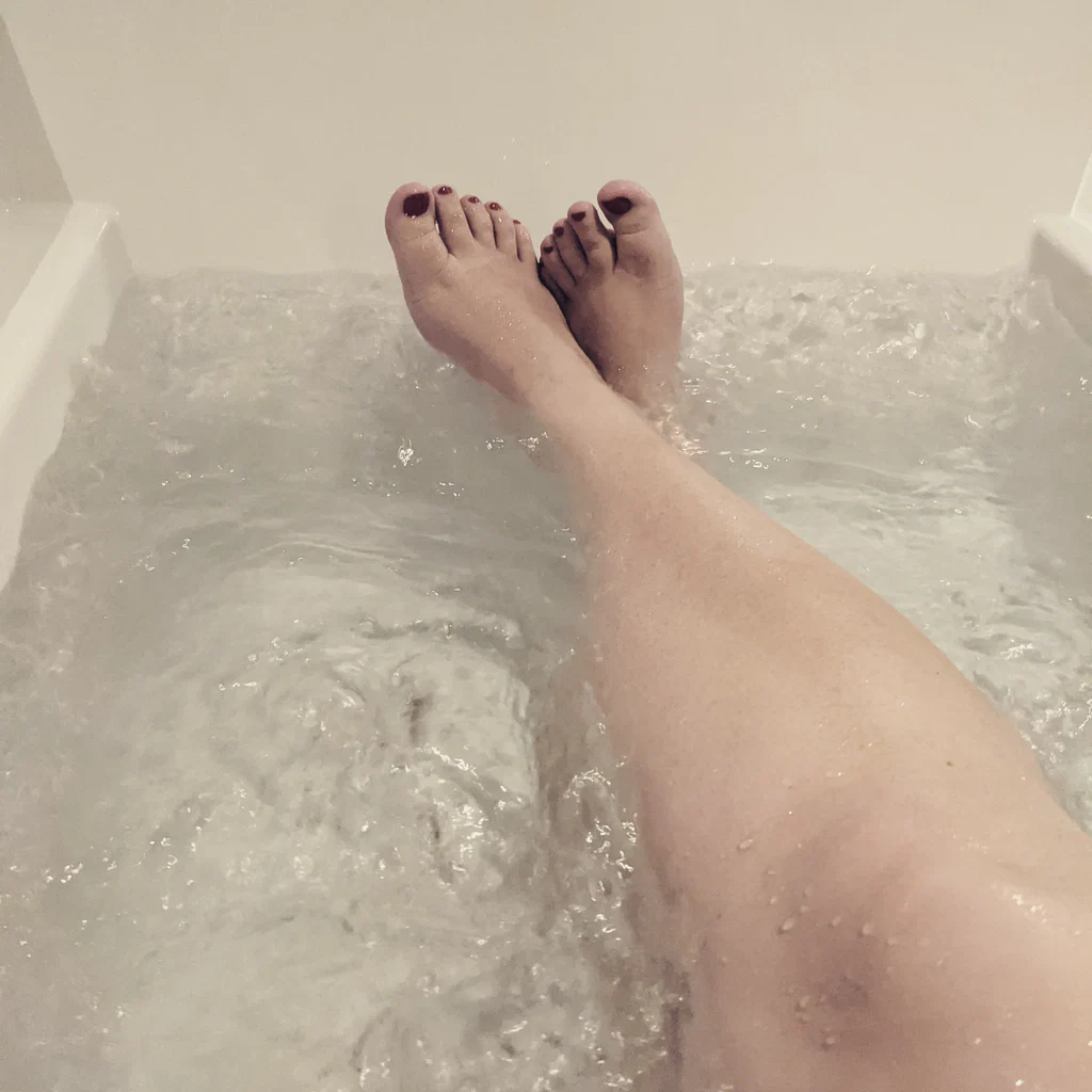 WitchyMomFeet's avatar