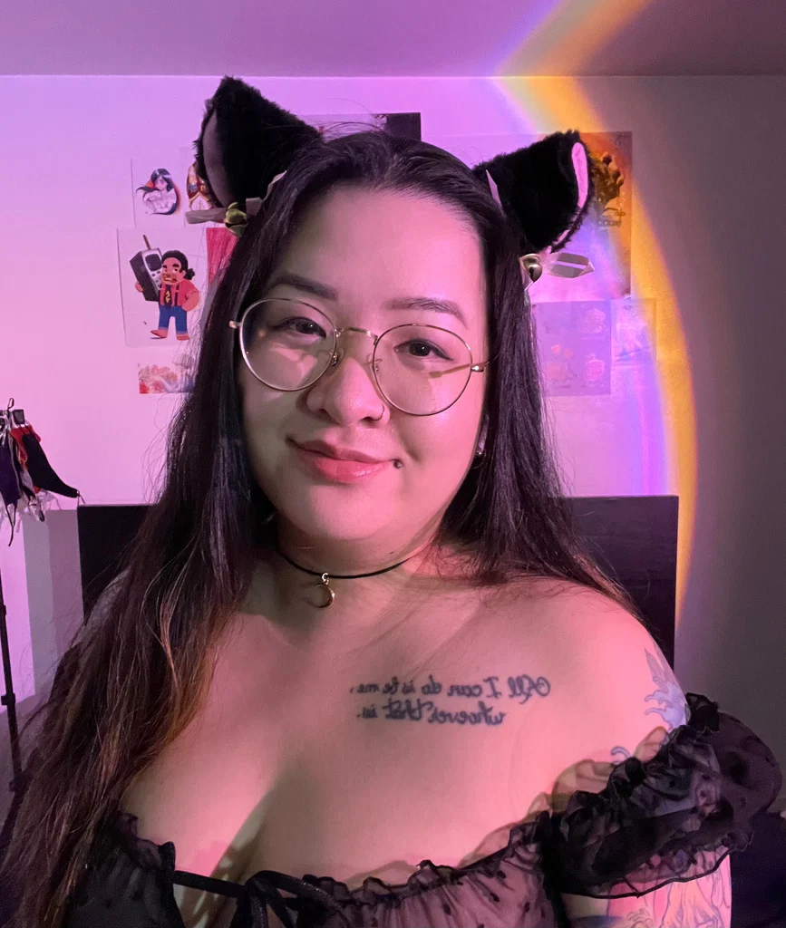 LIV 😈𝙃𝙊𝙍𝙉𝙔 𝘼𝙎𝙄𝘼𝙉 𝙎𝙇𝙐𝙏😈's avatar