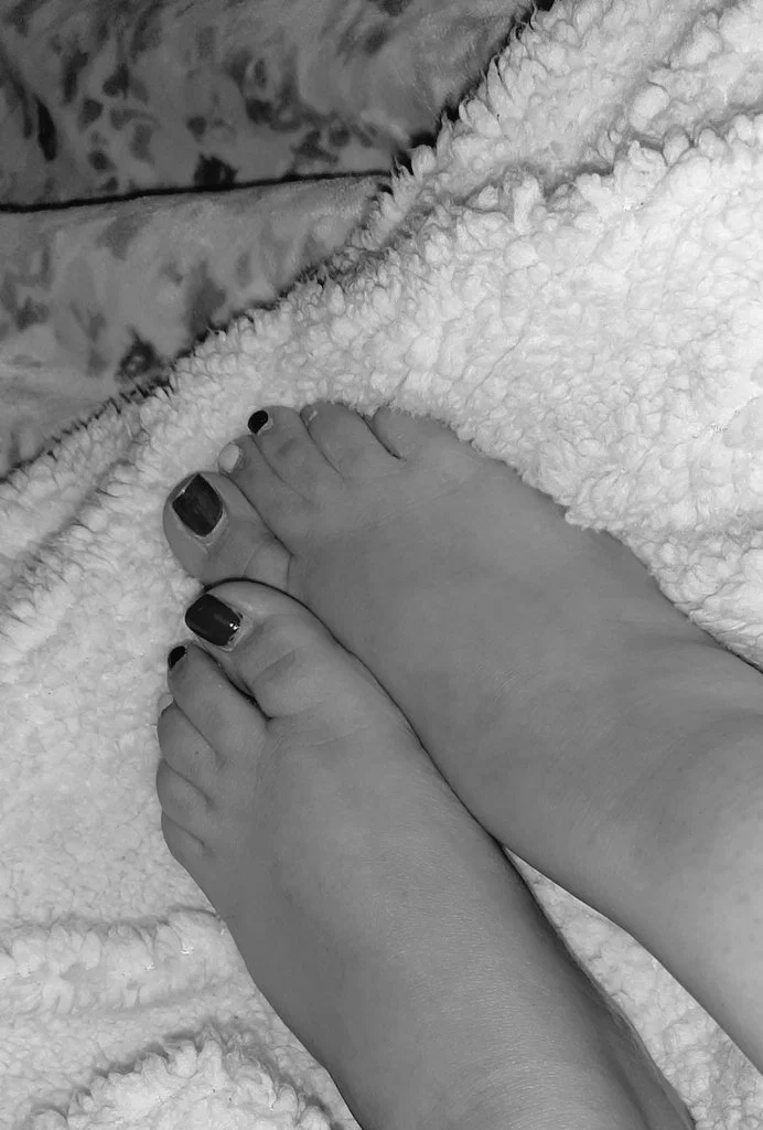 Lucia Grey Barefoot profile banner