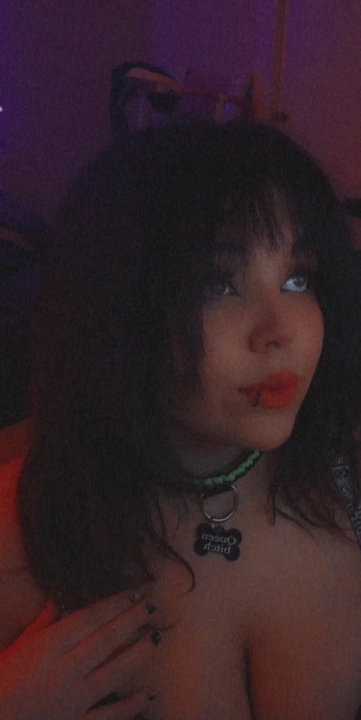 Julie's avatar