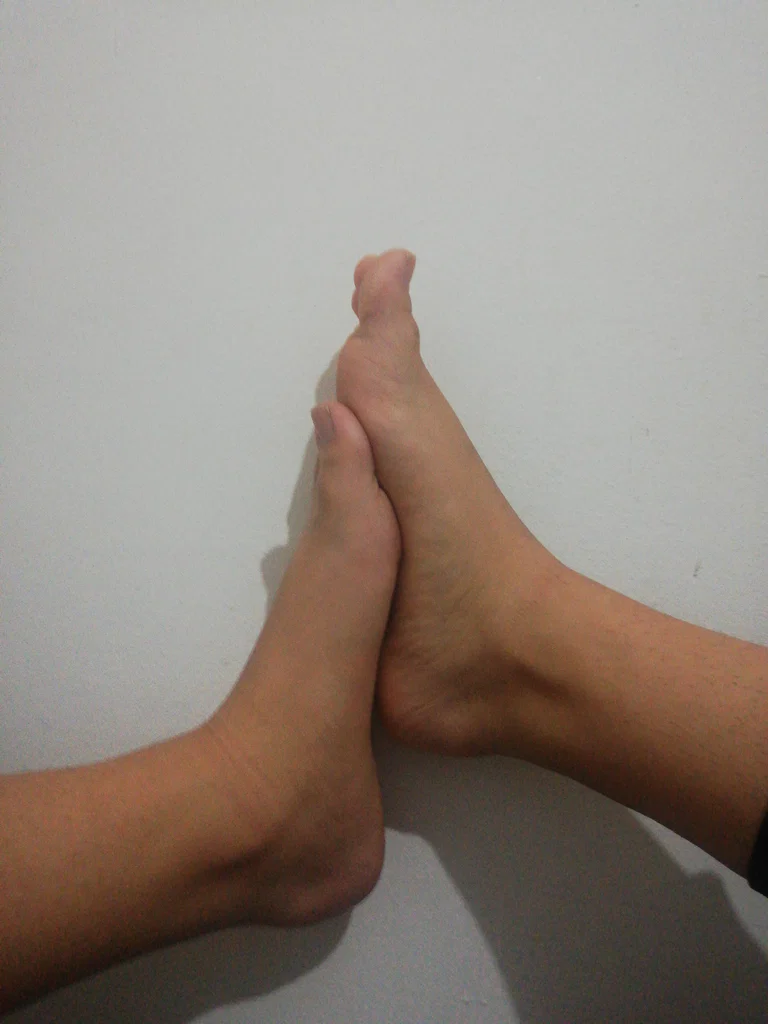 Just feets ✨'s avatar