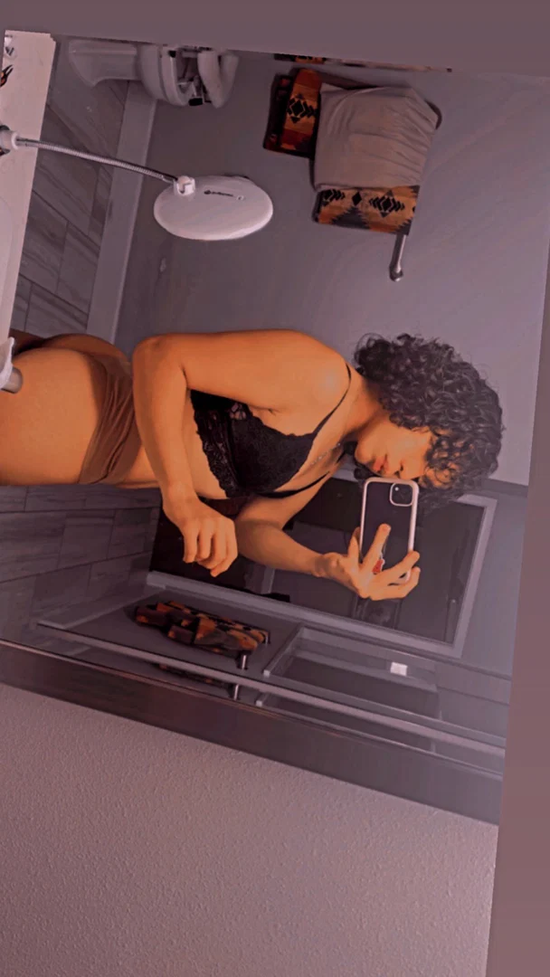 GoddessCurls profile banner