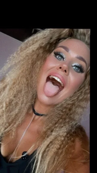 NAUGHTY VIDEO CALL QUEEN ⚜️ VIP PAGE ⚜️'s avatar