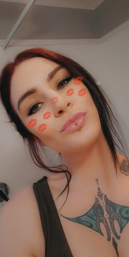 Meg's avatar