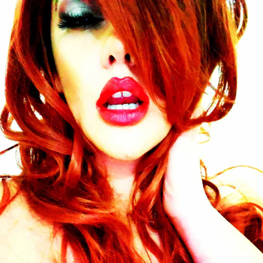 Lynseydoll profile banner