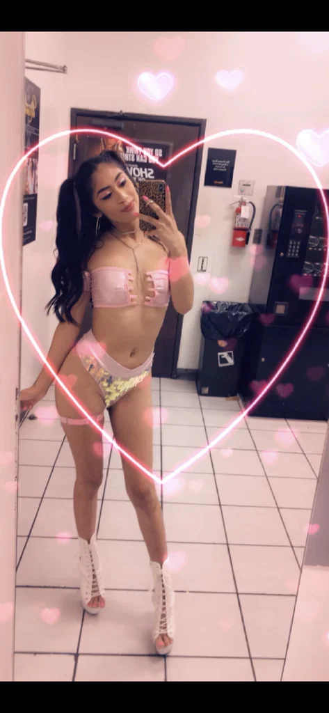 Adora Babyyy's avatar