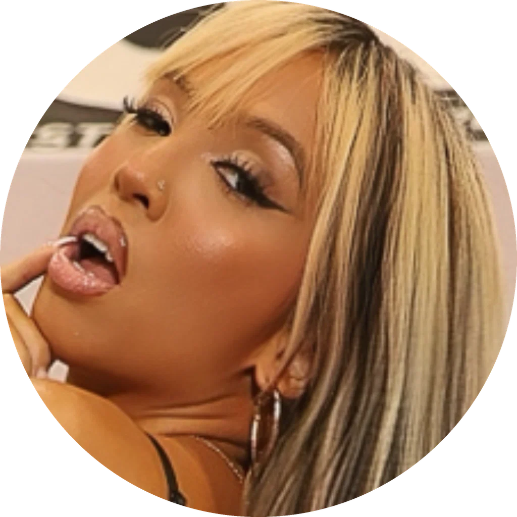 Iconica's avatar