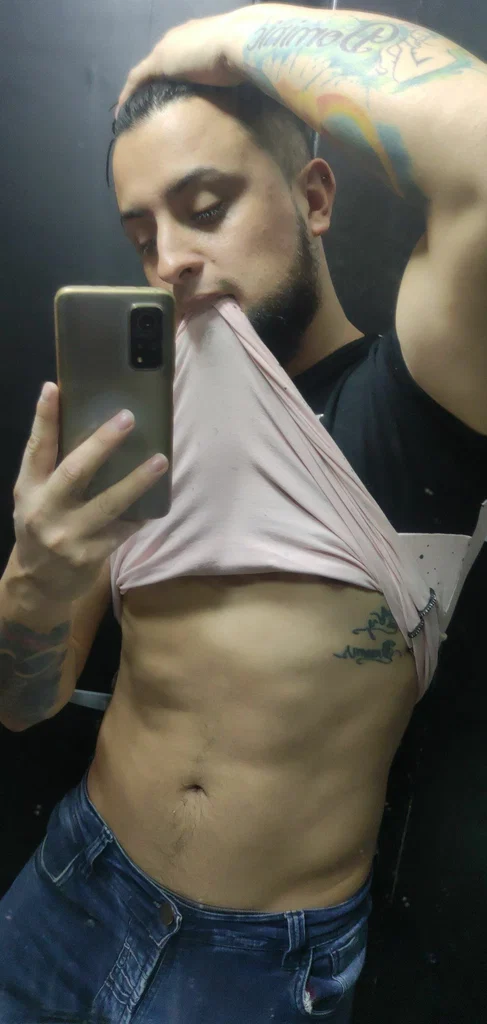 DAVID 🍆🍑⚡'s avatar