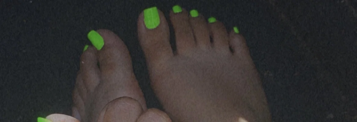 Foot Goddess💛 profile banner