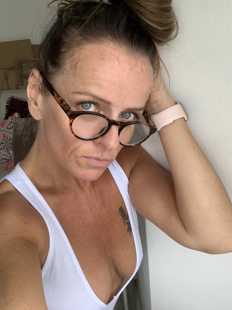 50 can be fit with Fee's avatar