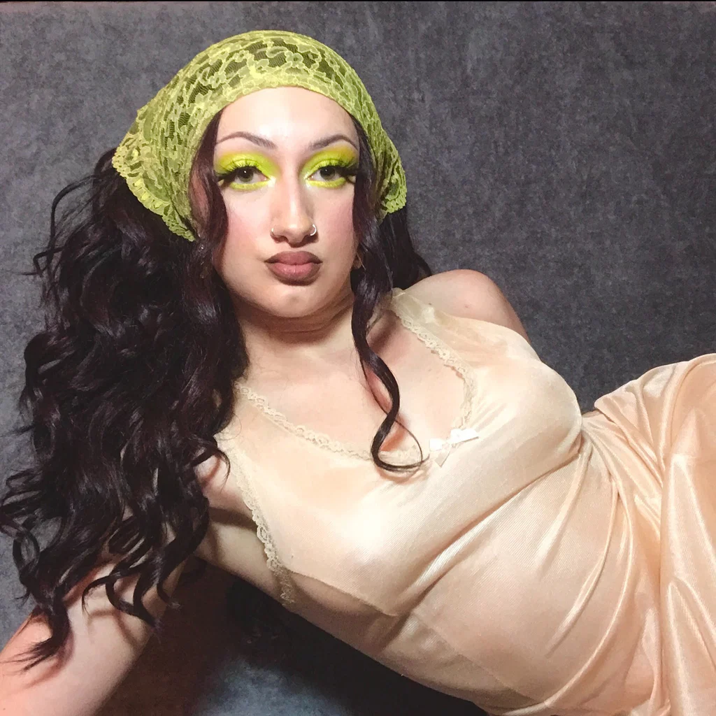 VIVIENNE's avatar