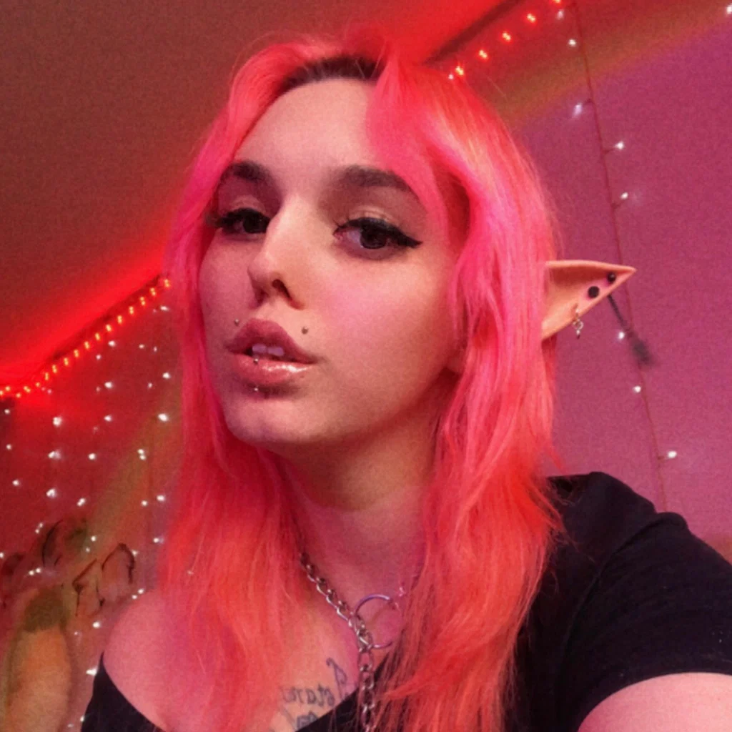 bratty pup ♡'s avatar