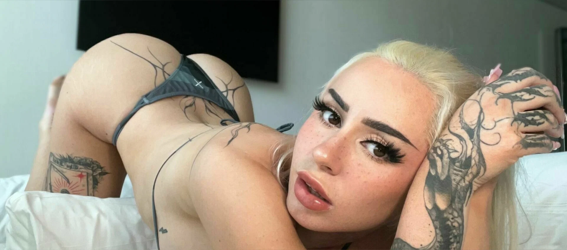 Courtney π profile banner