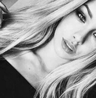 Em😈's avatar