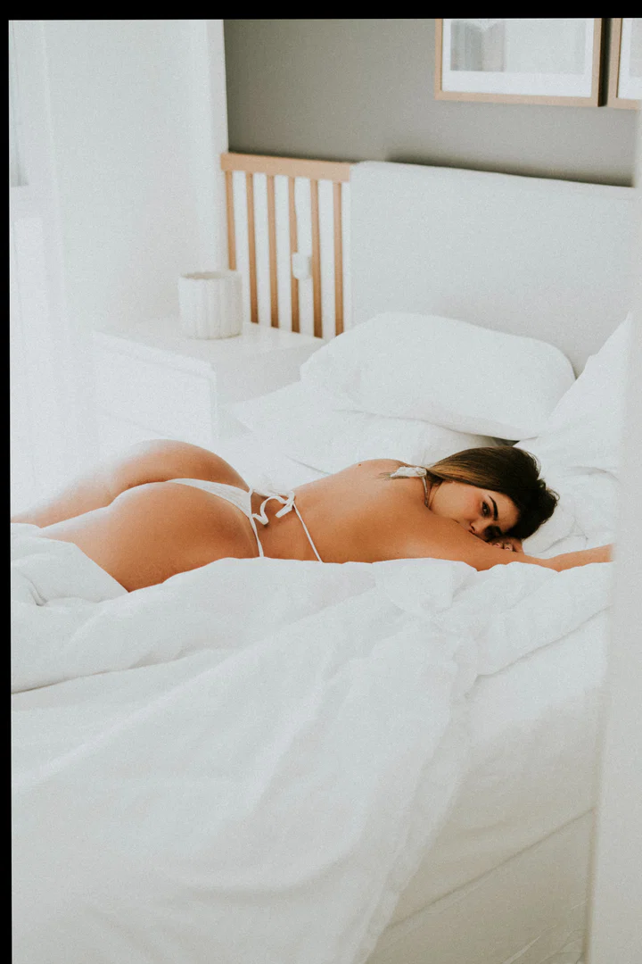 Ani Rocha profile banner