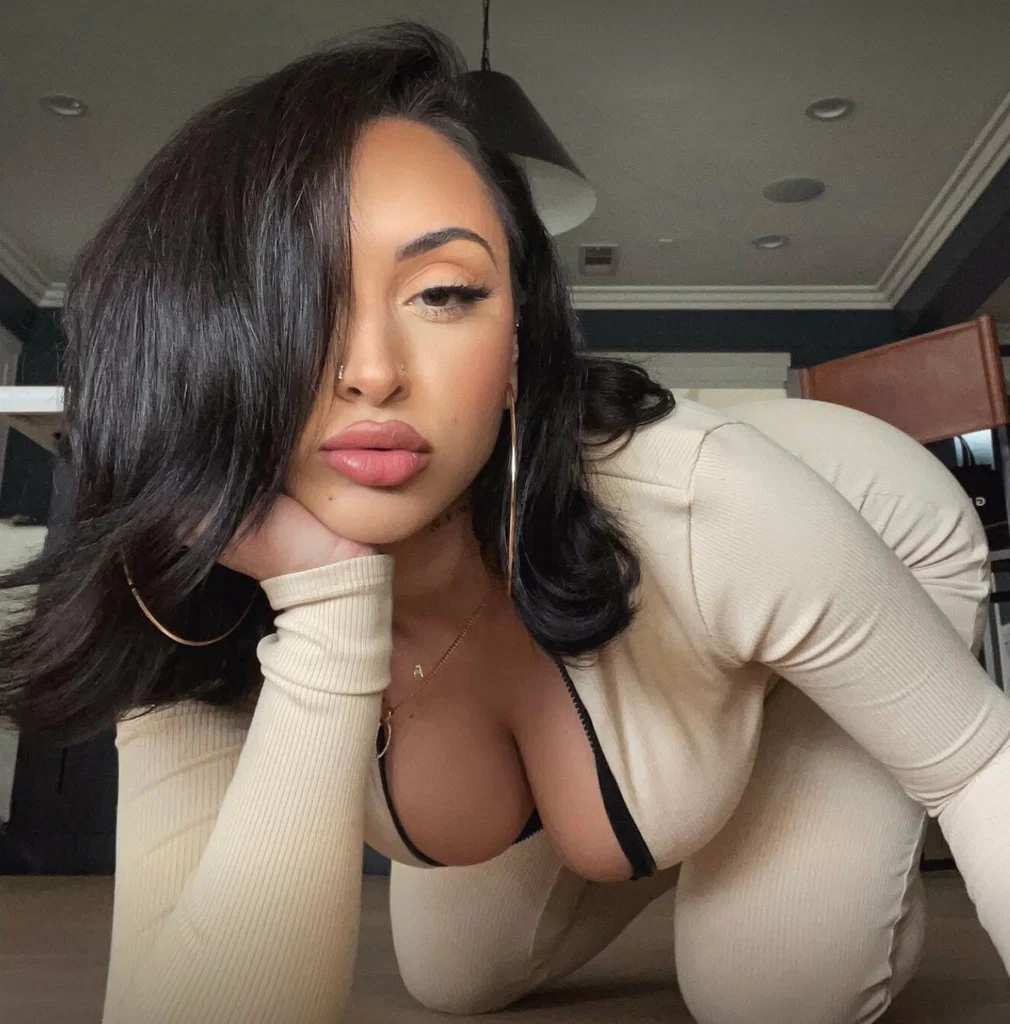 🦋Sahlt🦋's avatar
