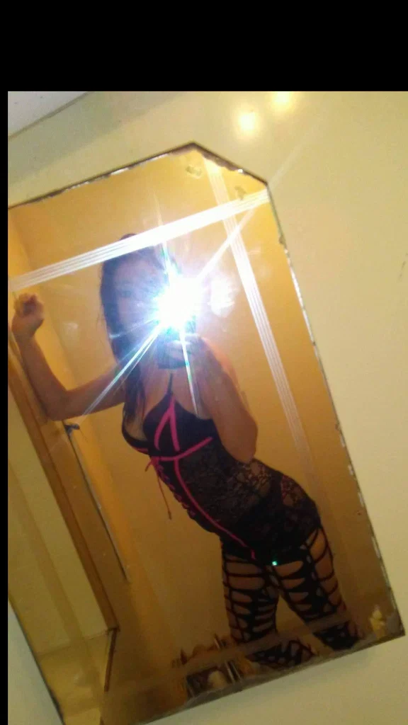Ashley Pleasures 😘's avatar