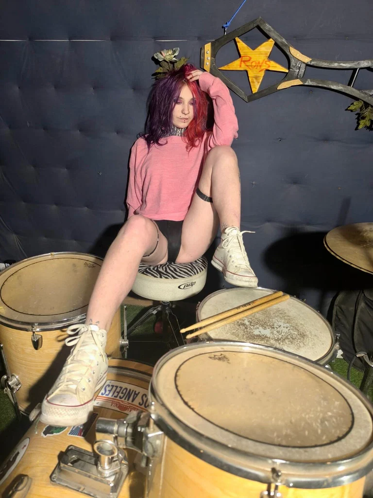 SmallTittyGirlfriend's avatar