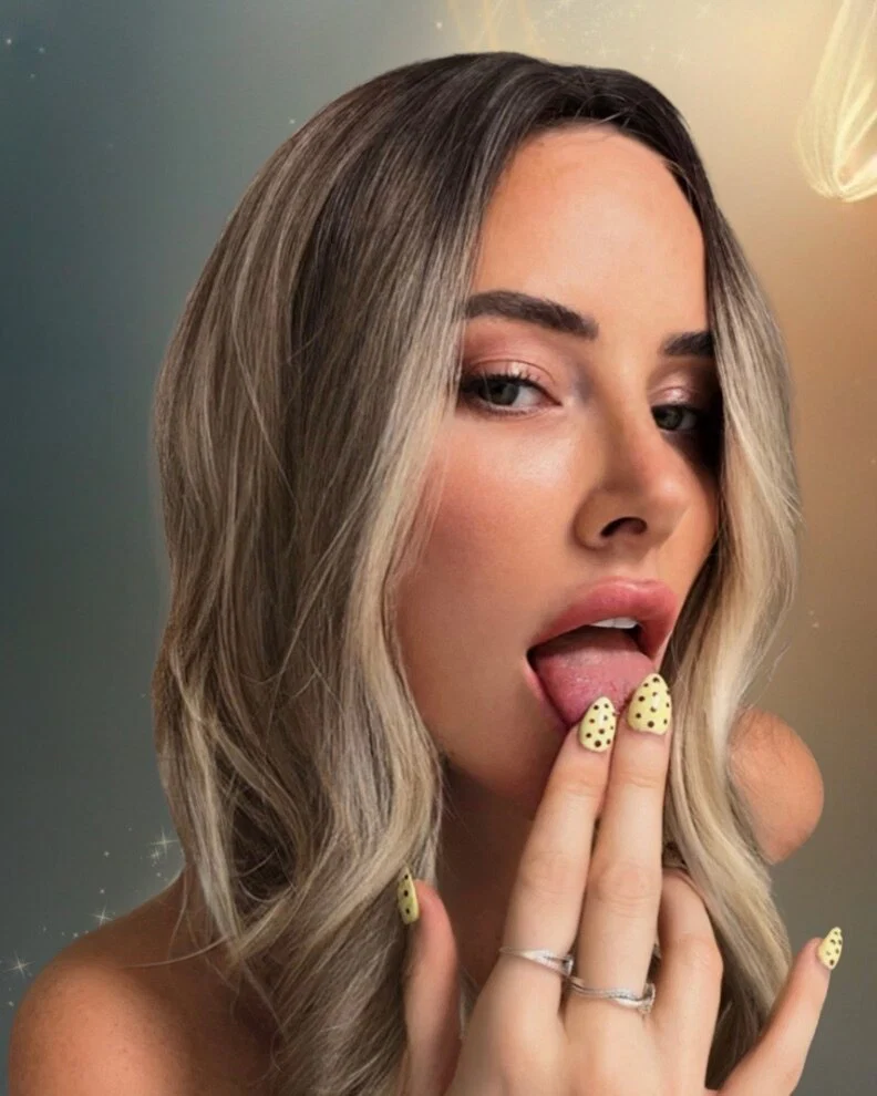 🟢 vanessa cosi • VIP's avatar