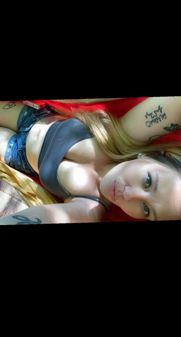 Brooke The Blonde bombshell profile banner