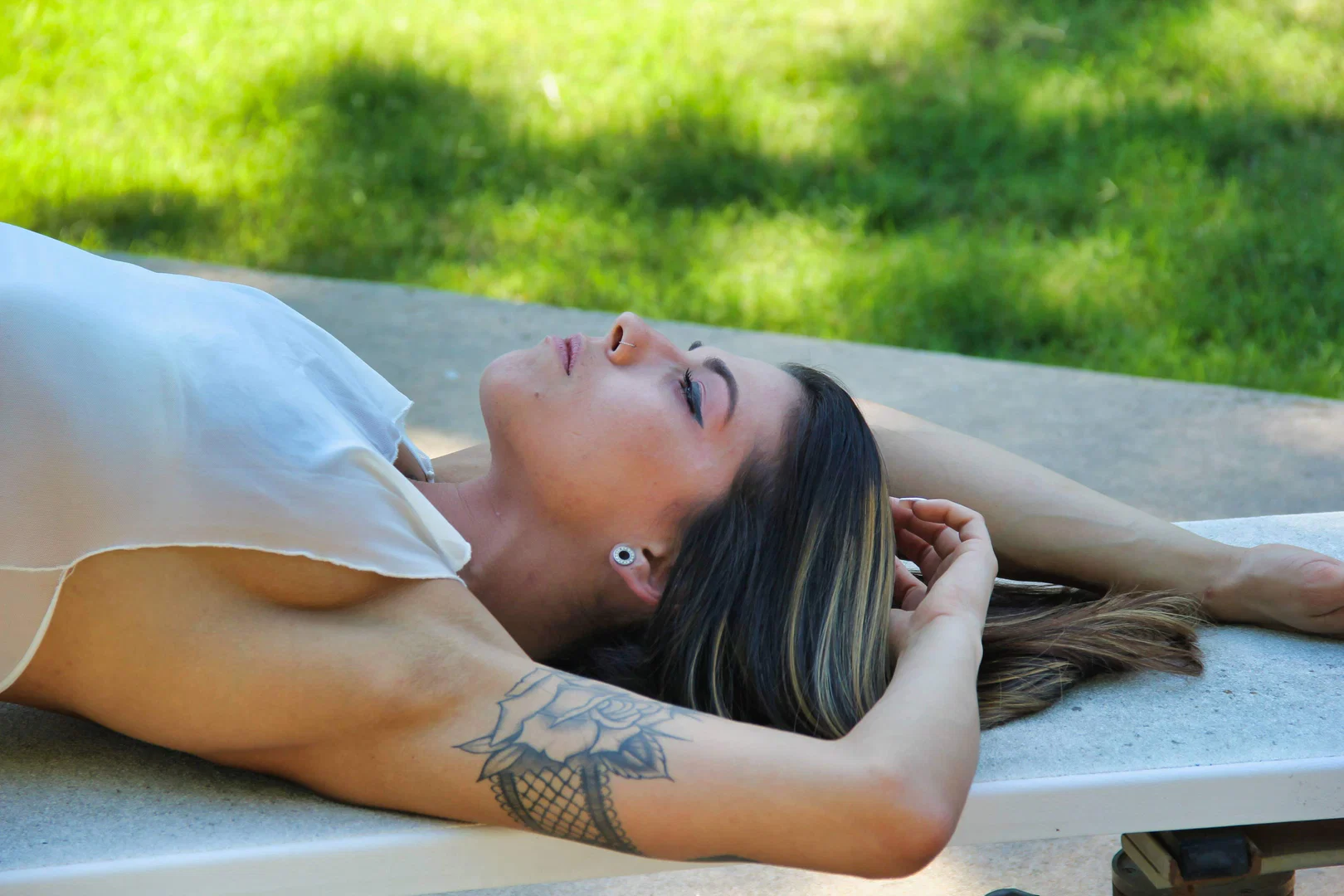 Shannon Elizabeth profile banner