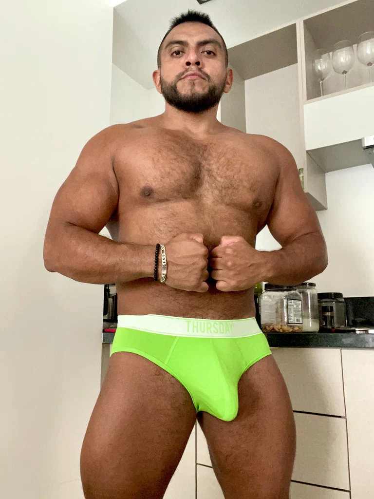 Luis Karvlaska's avatar