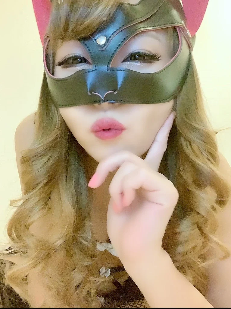 iori_aka_empress.m's avatar