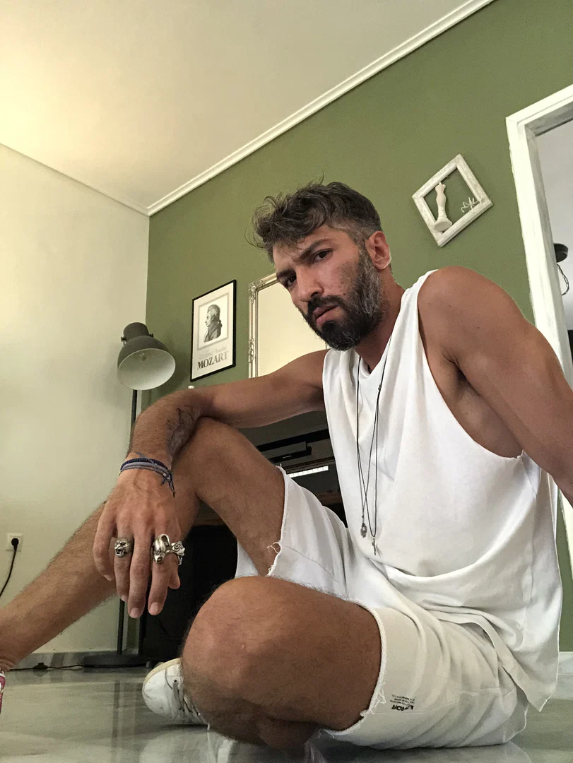 nikos gkarmpos profile banner
