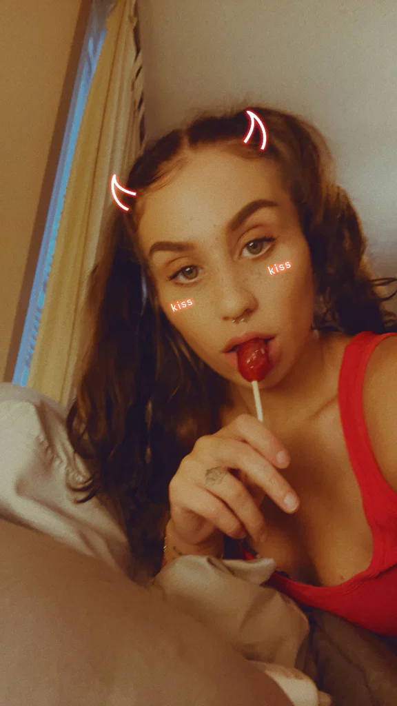 Ivy Nichole's avatar