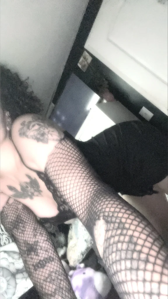 janet🐍🖤.