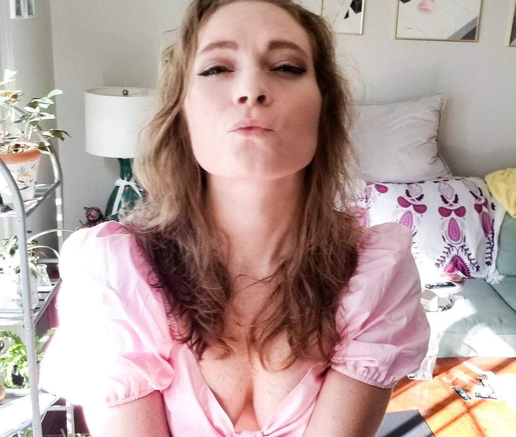 Nicole's avatar