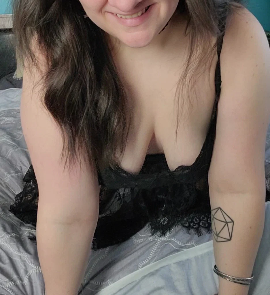 Sarah Sunshine's avatar