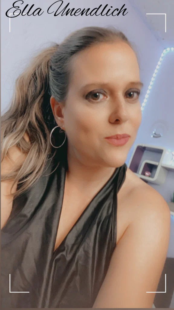 Ella Unendlich's avatar