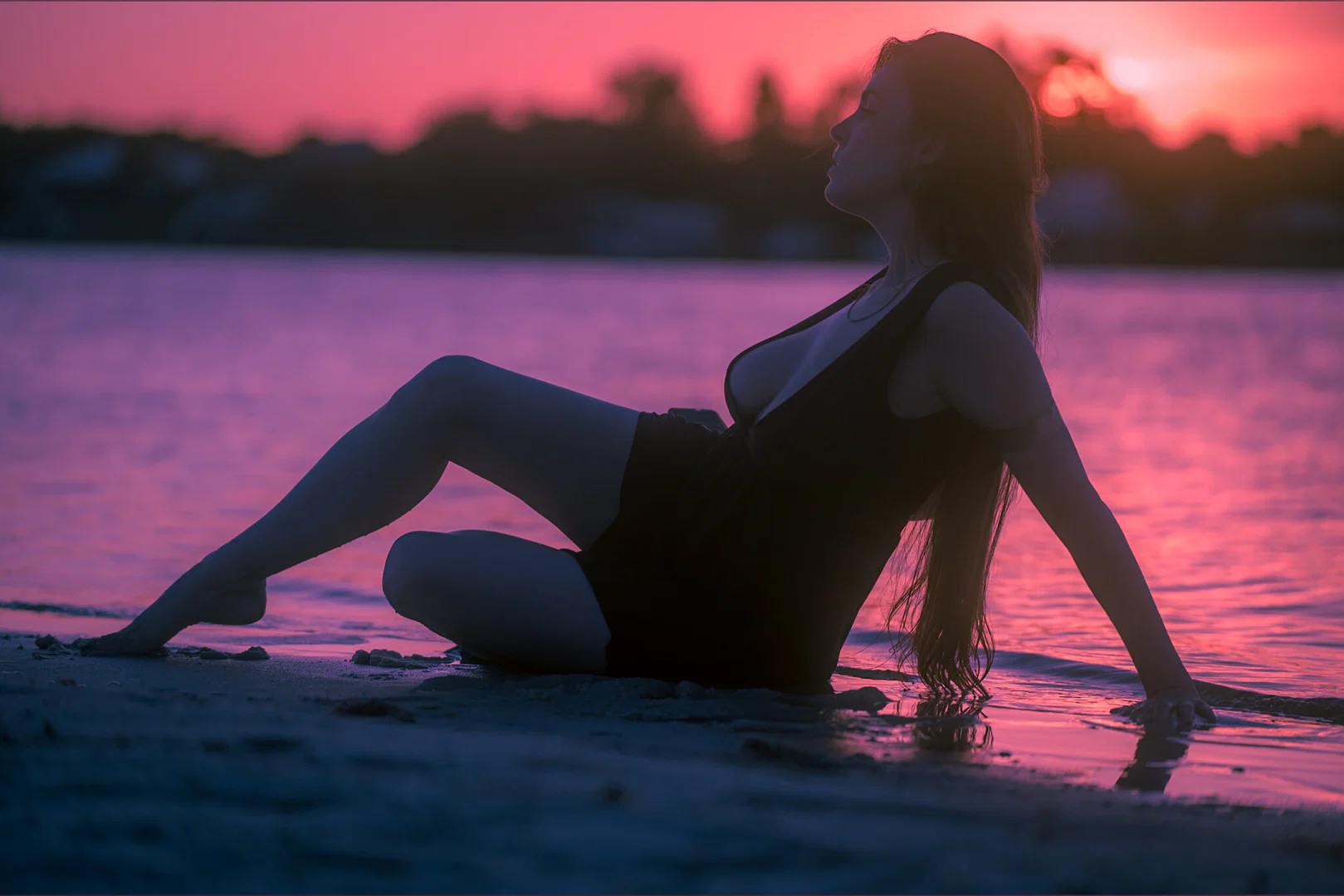 TINATOPP profile banner