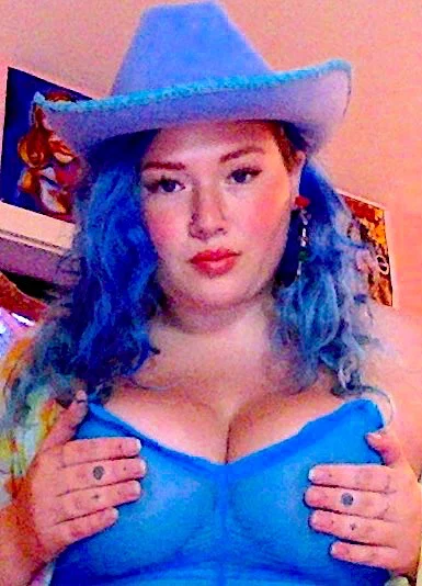 cowgirlcarly's avatar